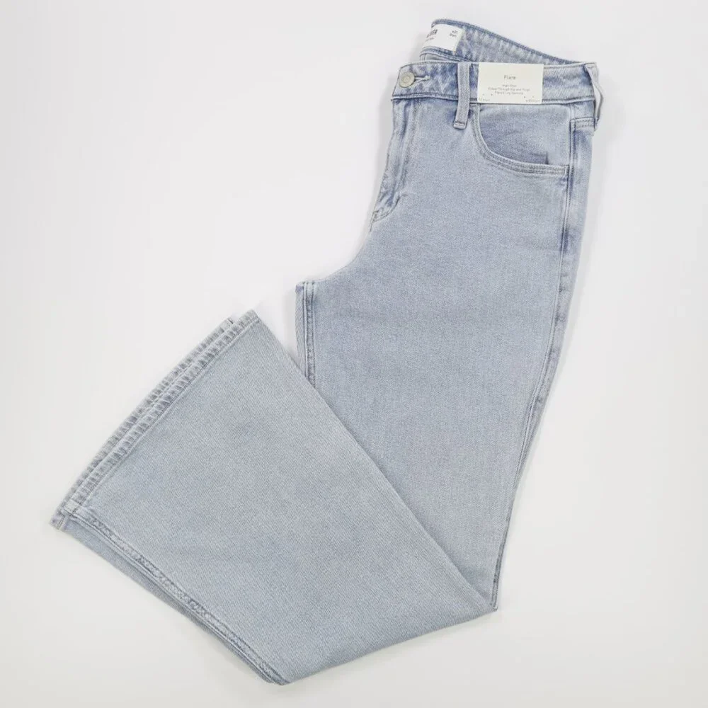 Hollister Women's Heart Embroidered High Rise Denim Flare Jeans‎ Light Blue 12s